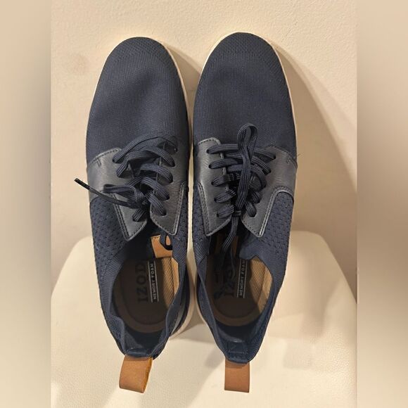 IZOD Men's Bannnister Sneaker - Picture 5 of 6